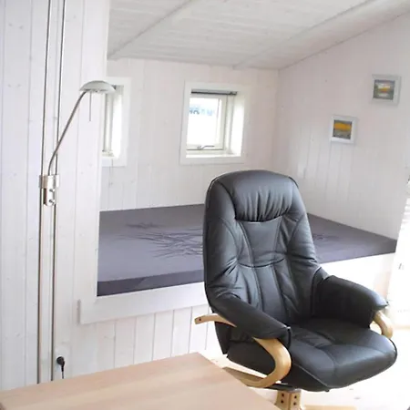 Only 400 Meters From The Water * Spodsbjerg